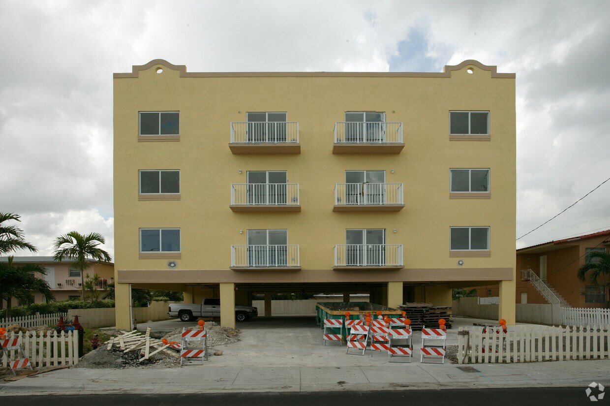 Foto del edificio - 282 NW 57th Ave