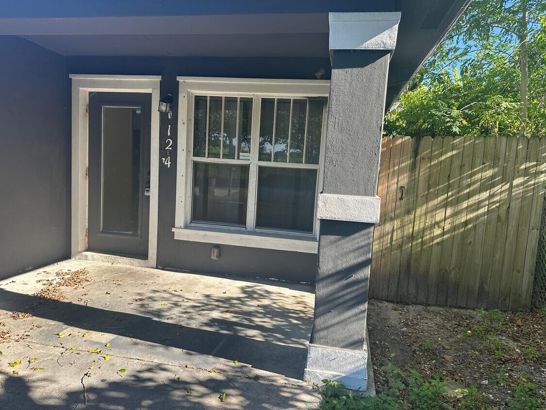 Photo - 1124 23rd St (West Palm Beach, FL)