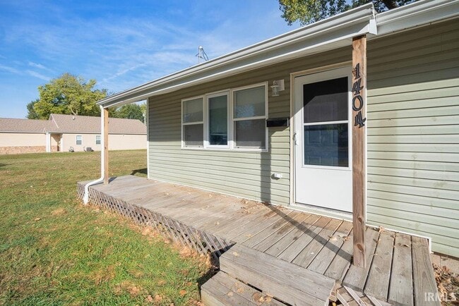 Building Photo - 1404 W Mulberry St