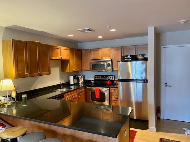 Foto del edificio - 99 Chestnut Hill Ave