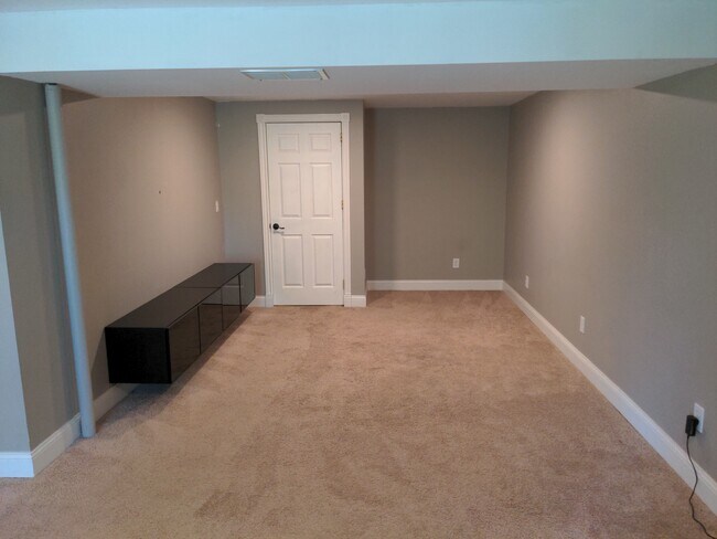 Building Photo - 4911 Copen Dr