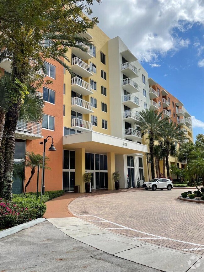 Hollywood South Side Apartments for Rent with Hardwood Floors