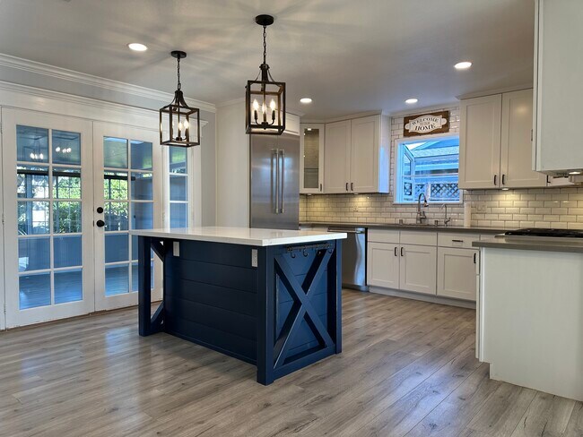 Building Photo - 36558 Blackwood Dr