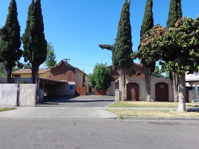 Primary Photo - 1505 E Yale Ave