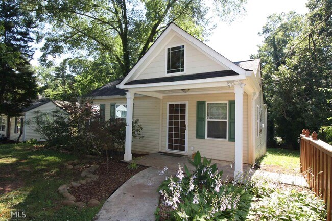 Building Photo - 1979 McAfee Pl