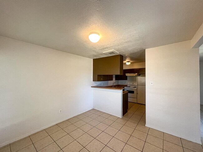 Foto del edificio - 709 Ruth Ct