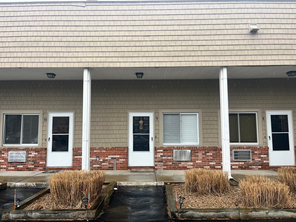 Foto principal - 26 W Narragansett Ave