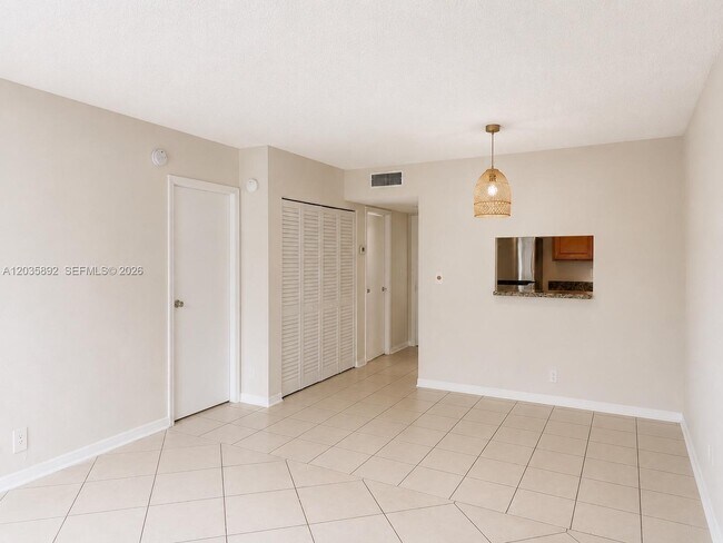 Building Photo - 280 S Cypress Rd