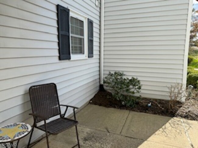 Building Photo - 369 Burdock Ct