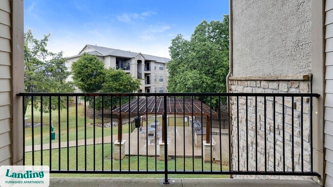 Building Photo - 165 Forestbrook Dr