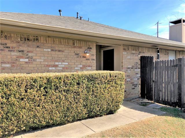 Foto del edificio - 8833 Camfield Way St