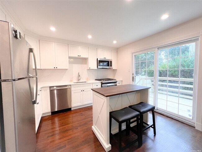 Foto del edificio - 309 Wicks Ave