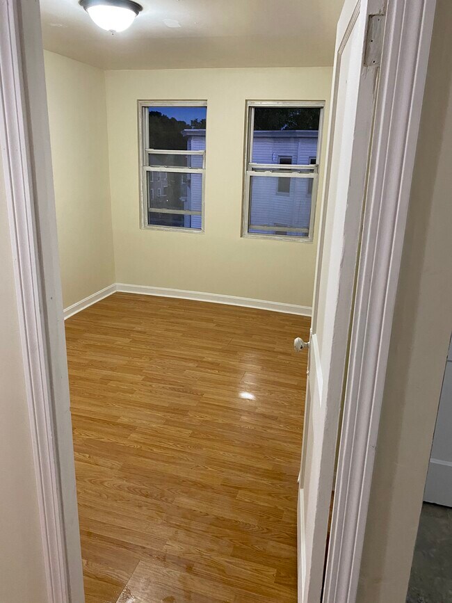 Foto del edificio - 154 Cedar St