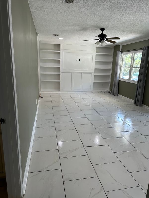 Foto del edificio - 2801 Pine Ridge Dr