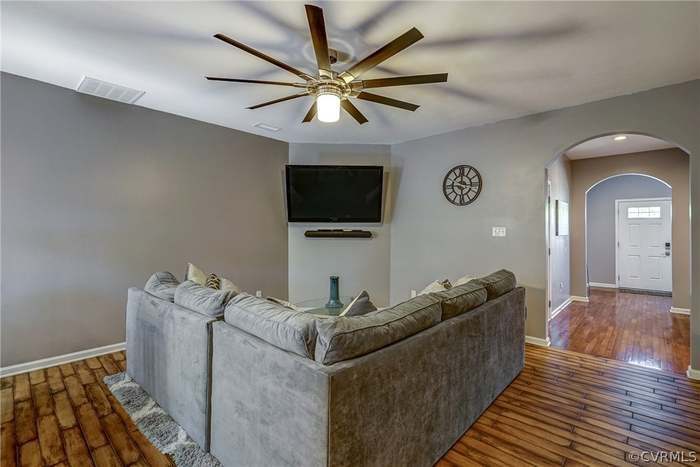 Foto principal - 441 Creekwillow Dr