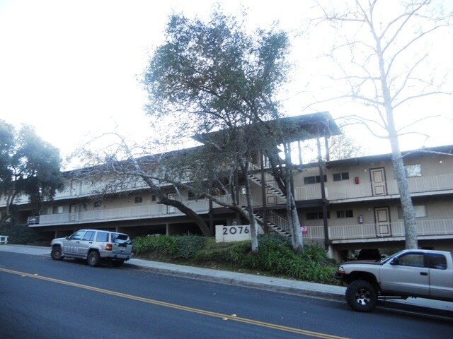 Building Photo - 2076 Valderas Dr