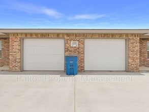 Building Photo - 1125 Caprock St