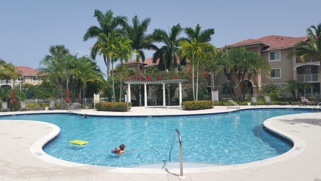 Foto del edificio - 6482 Emerald Dunes Dr