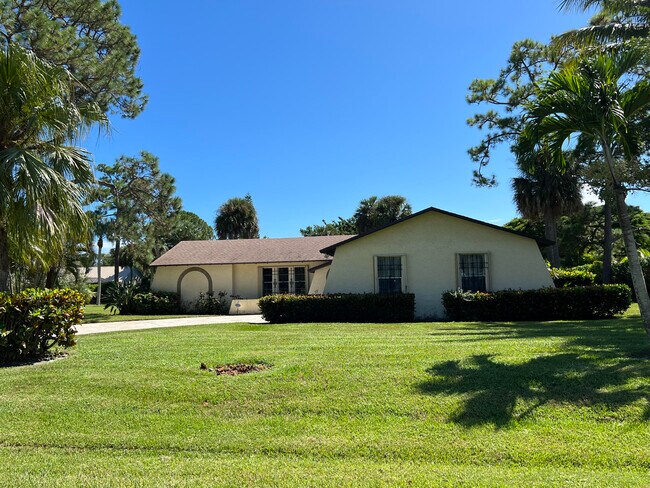 Foto del edificio - 5878 Tidewater Dr