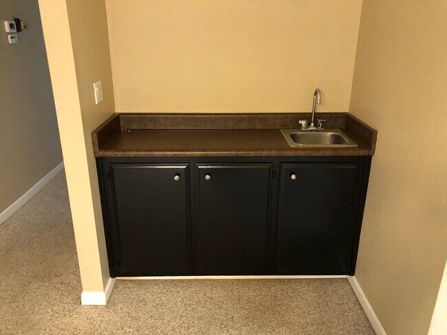 Building Photo - 2637 Castlewood Ct