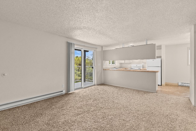 Building Photo - 11540 Pinehurst Way NE