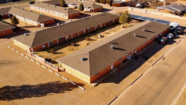 Building Photo - 1217 S Maddox Ave