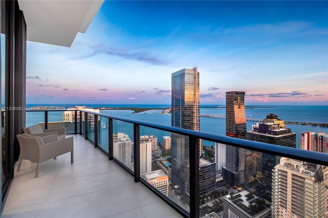 Foto principal - 1300 S Miami Ave