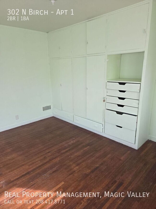 Foto del edificio - 302 N Birch St