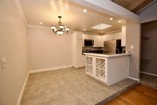 Foto del edificio - 21372 Brookhurst St