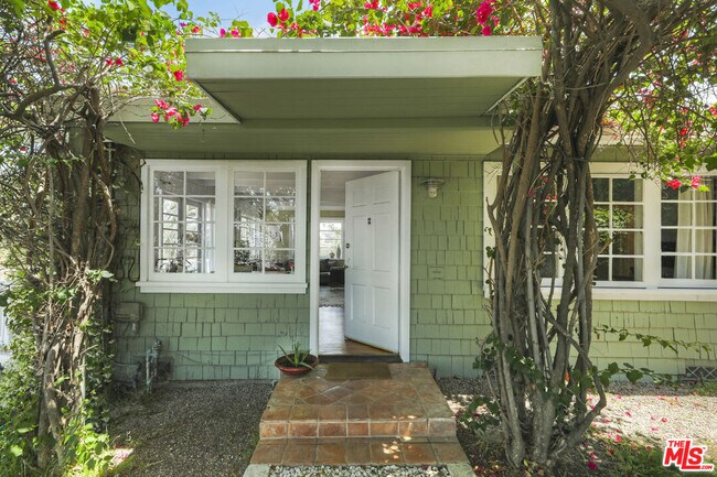 Foto del edificio - 1538 Parmer Ave