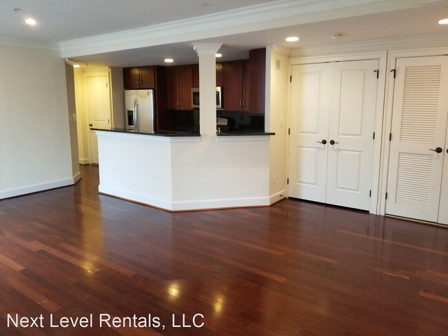Building Photo - 2 br, 2 bath House - 1300 Kenyon St. NW Apt 1