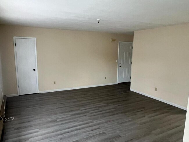 Foto del edificio - 91-95 Otsego St-Apt H