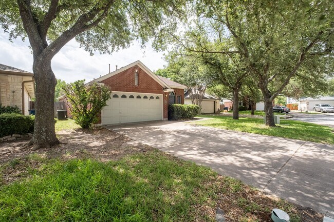 Building Photo - Beautiful & Convenient 3 Bedroom, 2 Bath Home in North Austin