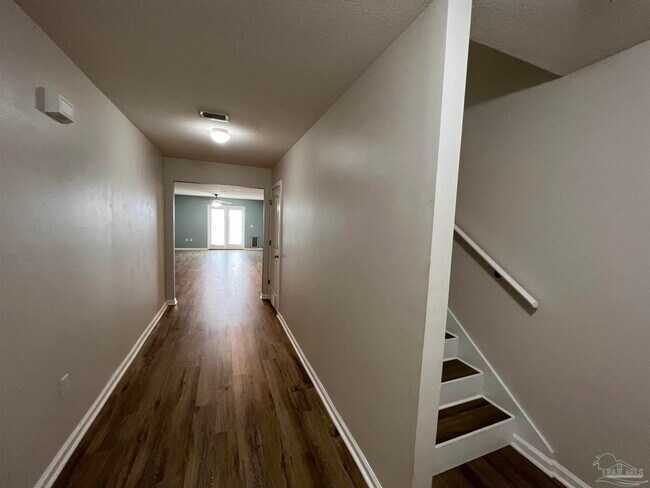 Foto del edificio - 250 Cottage View Dr