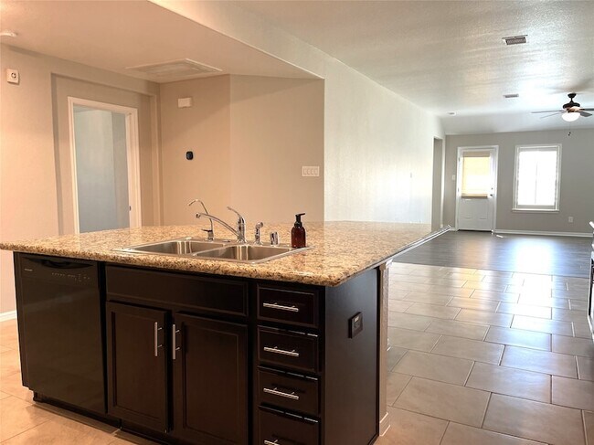 Foto del edificio - 29127 Innes Park Pl