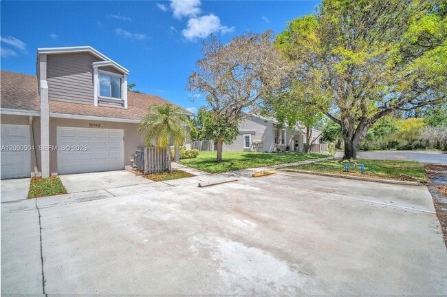 Photo - 15743 Woodgate Pl Townhome