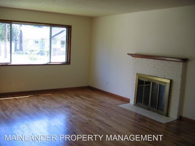 Building Photo - 6431 SE 48th Ave