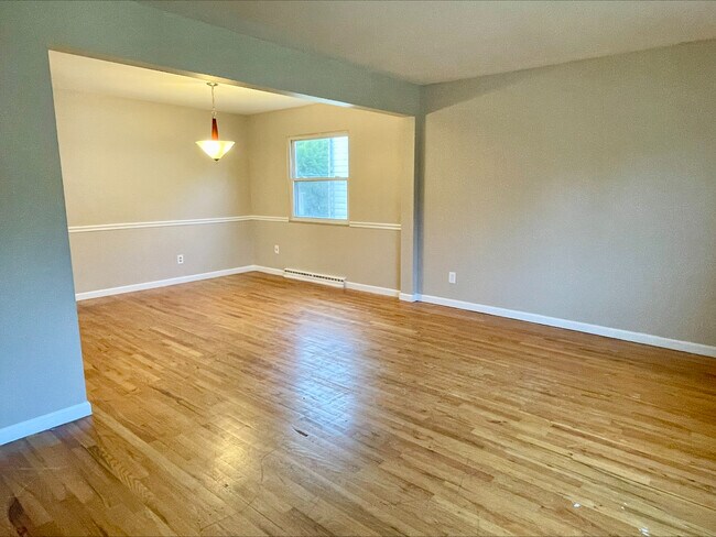 Foto del edificio - 480 N Hawkins Ave
