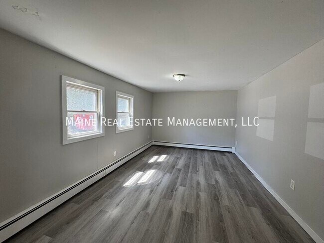 Foto del edificio - 206 Maine Ave
