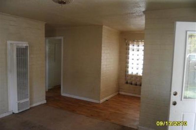 Foto del edificio - 2260 E Hazelton Ave