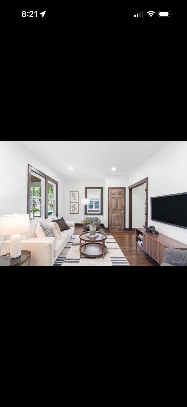 Foto del edificio - 6390 Meis Ave