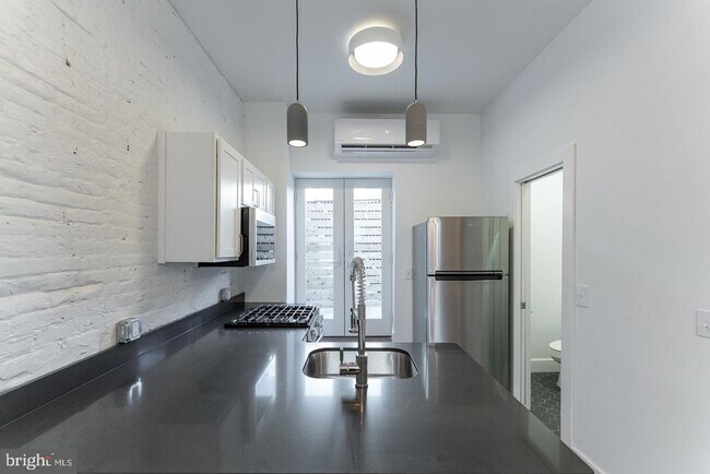 Foto del edificio - 2208 Taggert St