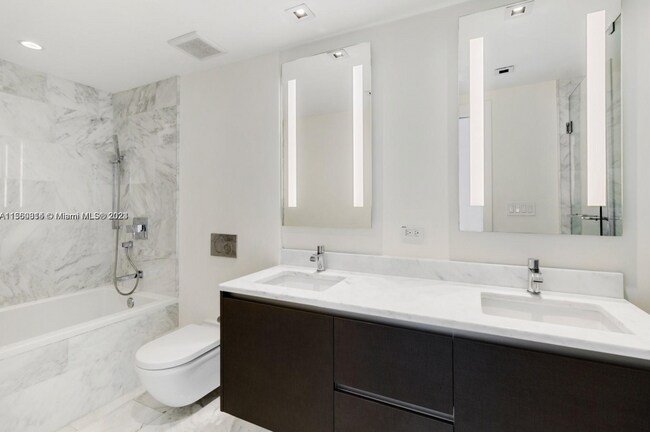Building Photo - 1451 Brickell Ave