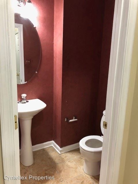 Foto del edificio - 3 br, 2.5 bath House - 426 Green Branch Lane