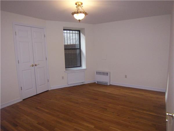 Building Photo - 212 W 104th St