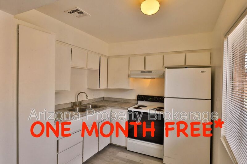 Primary Photo - 1702 W Vogel Ave