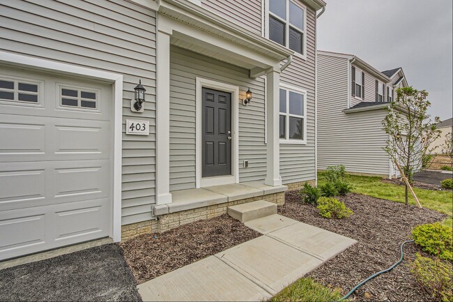 03 Exterior Front Entry - 403 Cottontail Ct