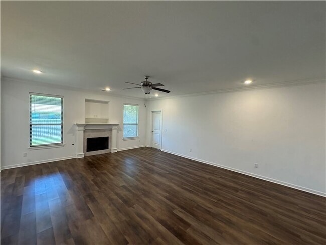 Foto del edificio - 4304 W Newton Ave
