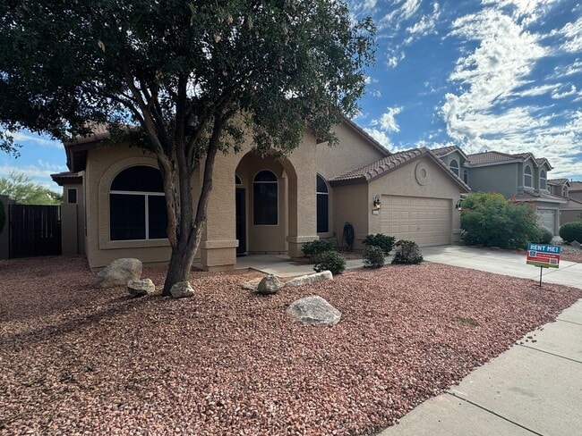 Building Photo - 4 Bedroom Home W/ Pool Available in Tatum ...