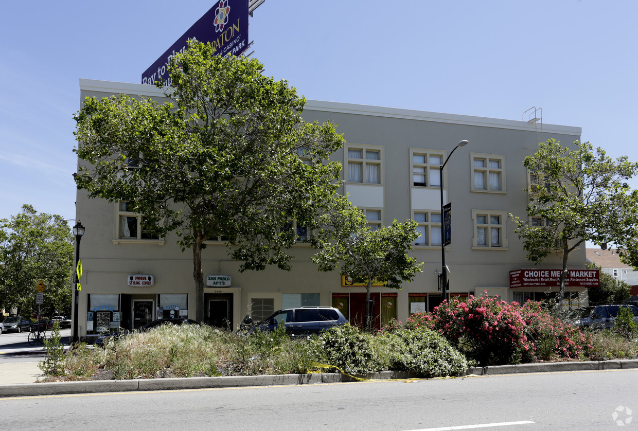 Foto del edificio - San Pablo Apartments